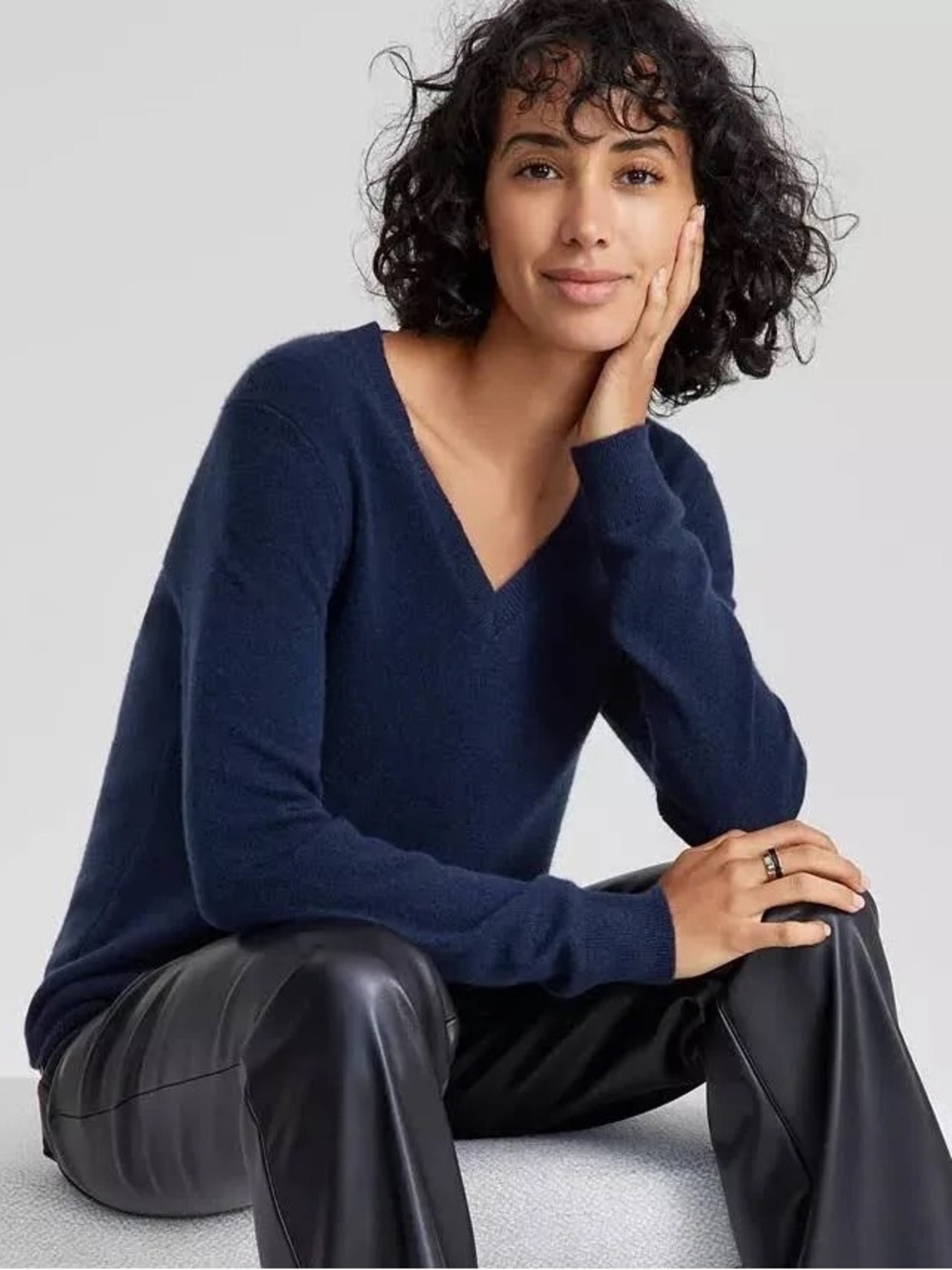 Charter Club Luxury 100% Cashmere V-Neck Women's Sweater Navy Size M